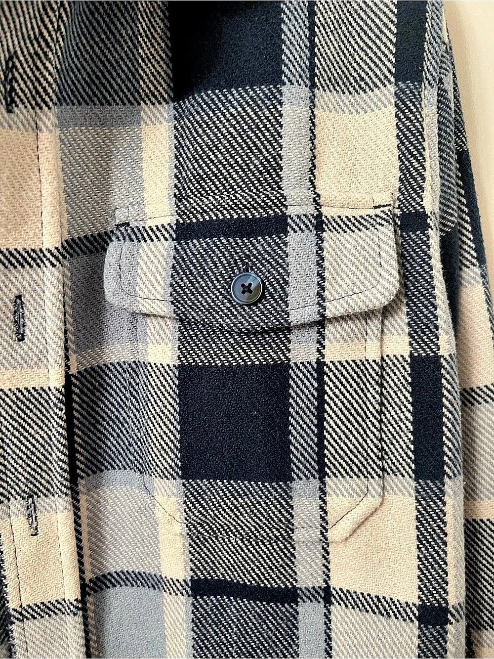 Boston Traders Plaid Button‑Up Jacket – Blue & Cream, Size Large - Picture 7 of 10